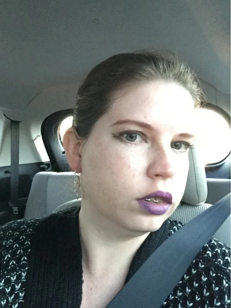 Purple liiiiiiips.